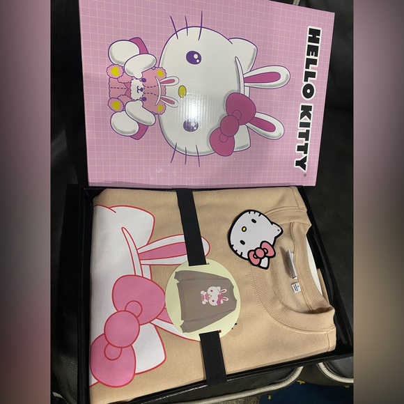 Hellokitty Easter crewneck - Picture 2 of 6